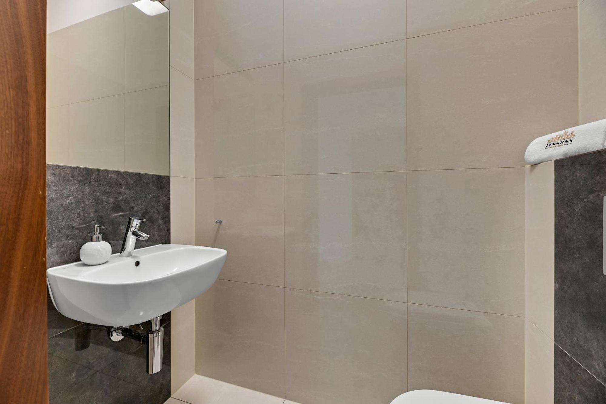 Symfonia Amazing River View Apartment By Downtown Apartments Gdansk Exterior foto
